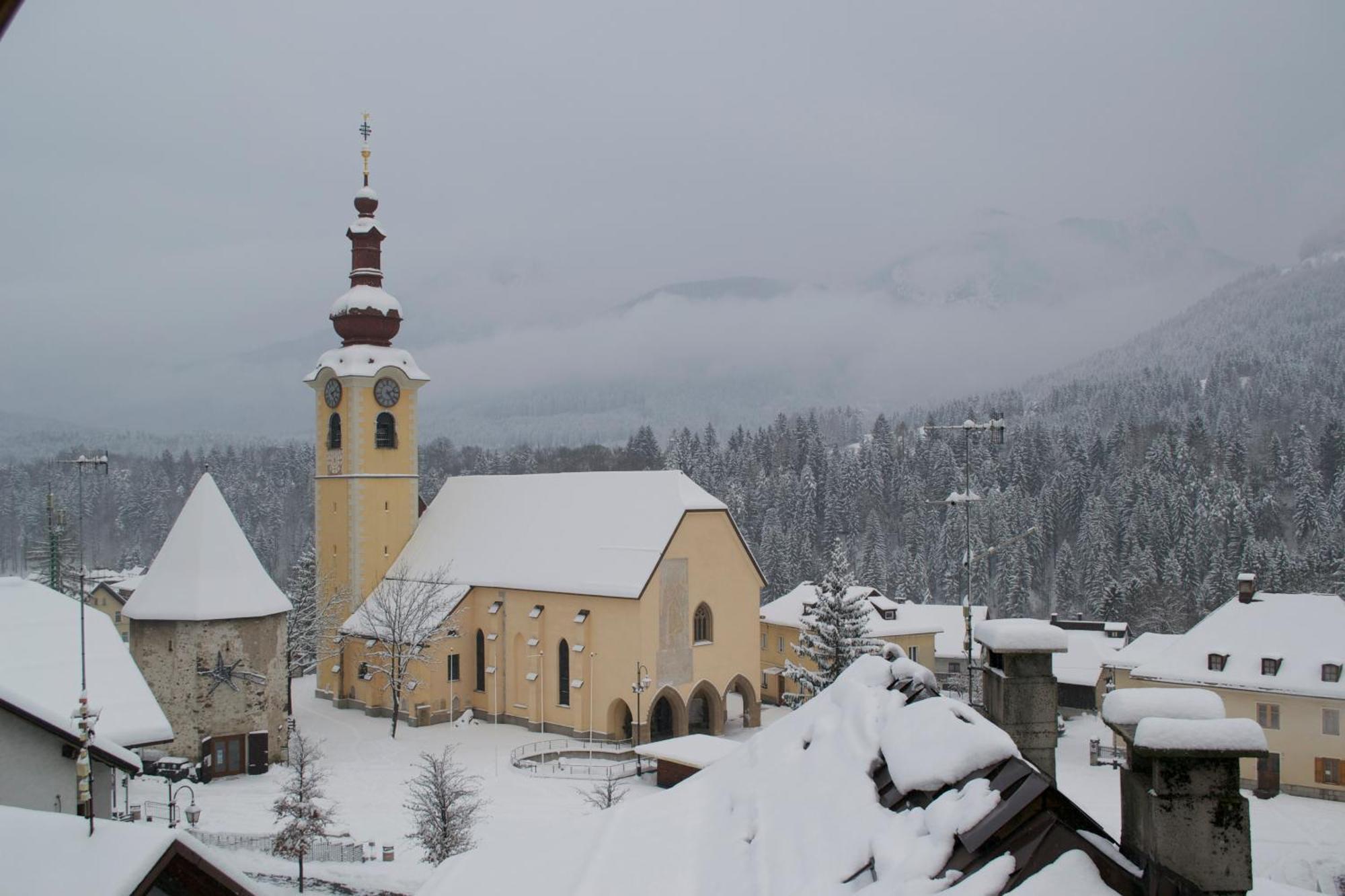 Hotel Raibl E Appartamenti Tarvisio Buitenkant foto
